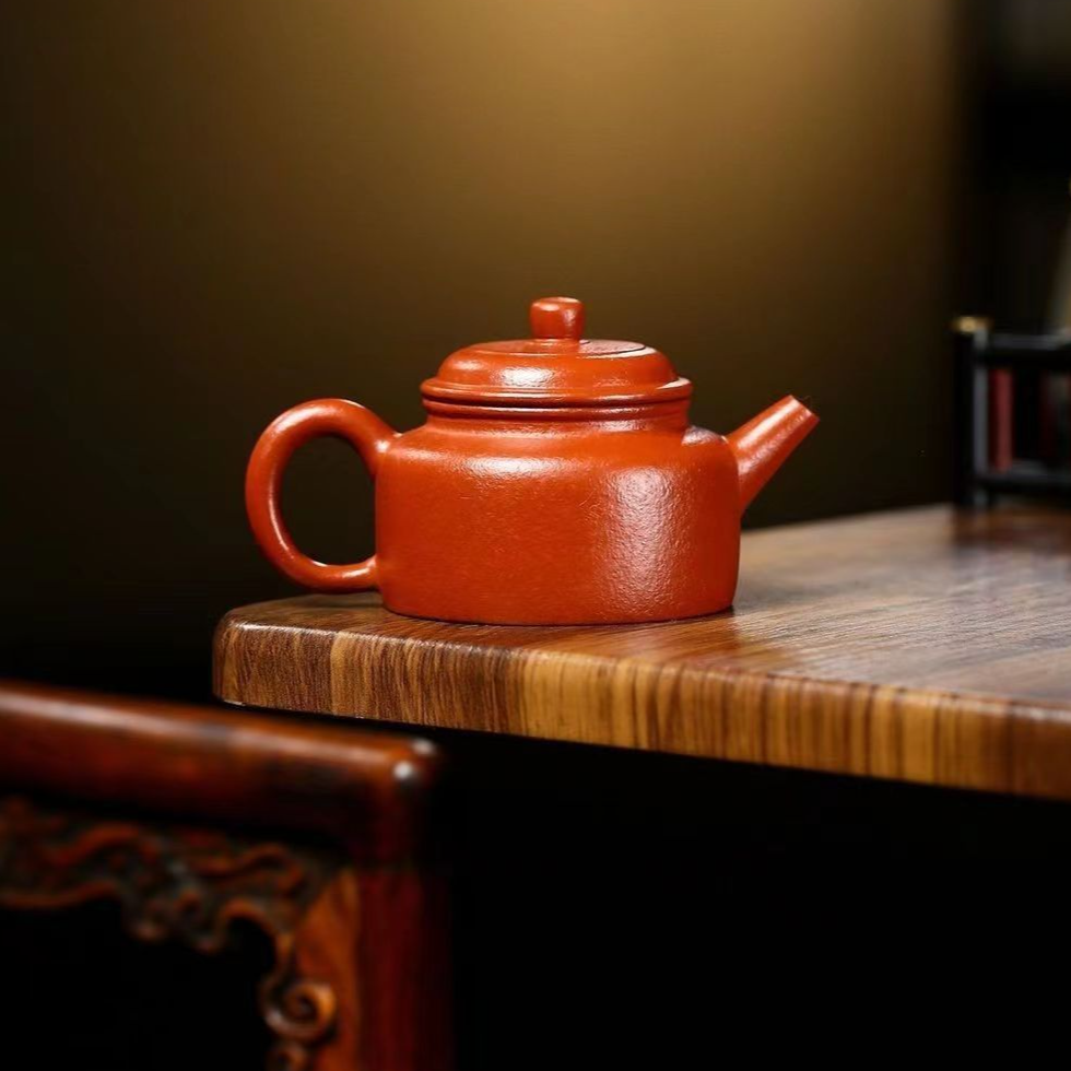 Dezhong red clay teapot